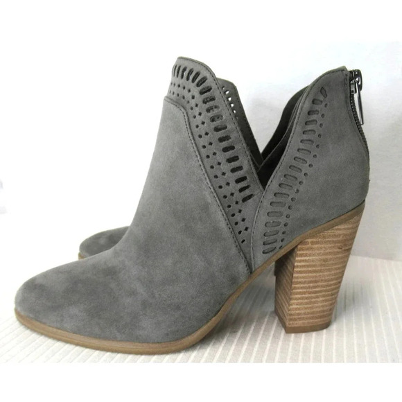 Vince Camuto FILEANA Ankle Bootie Suede Leather Split Shaft Heeled Gray Zip Sz 7 - Picture 3 of 8